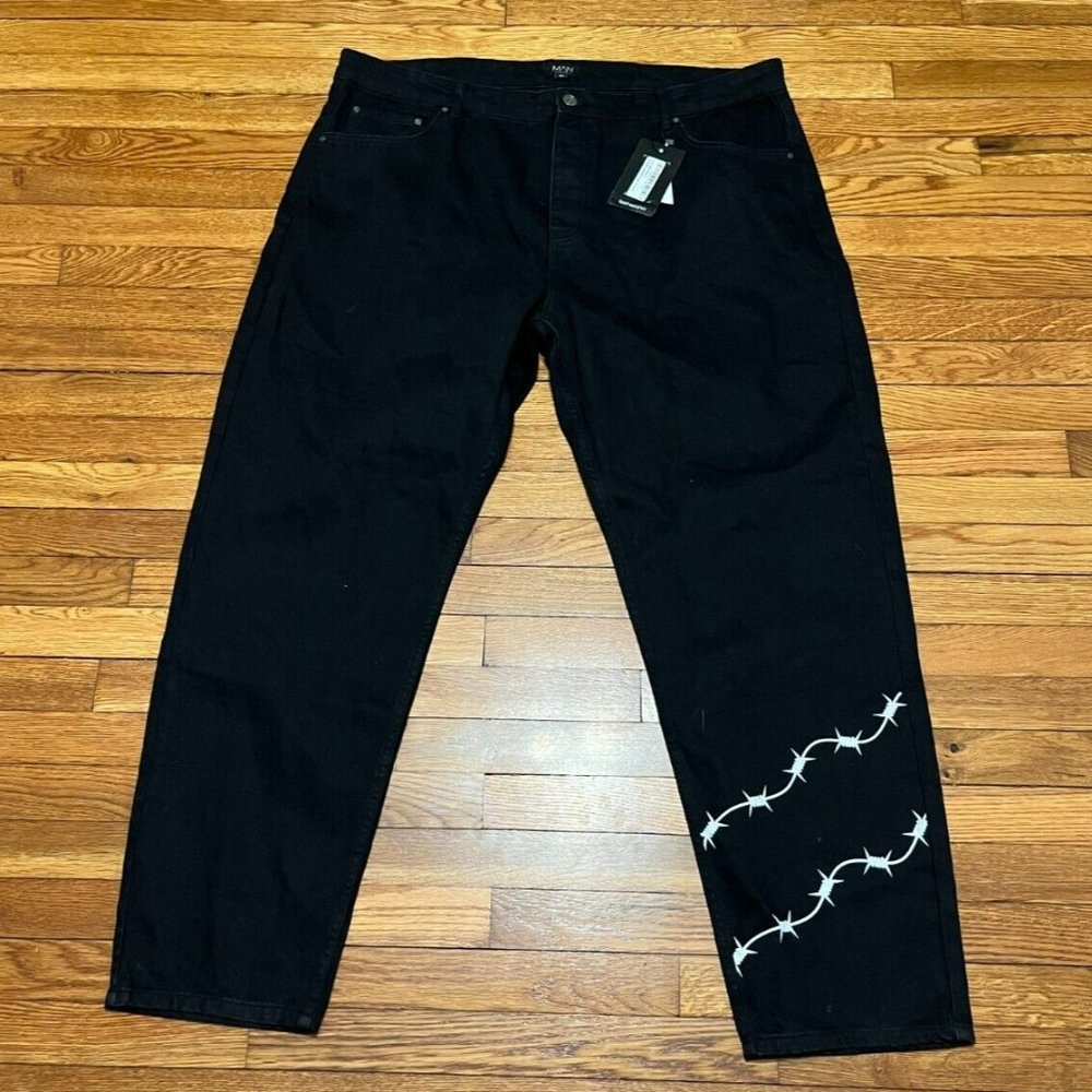Boohoo Mens Black Slim Straight Jeans with White Barbed Wire Graphic